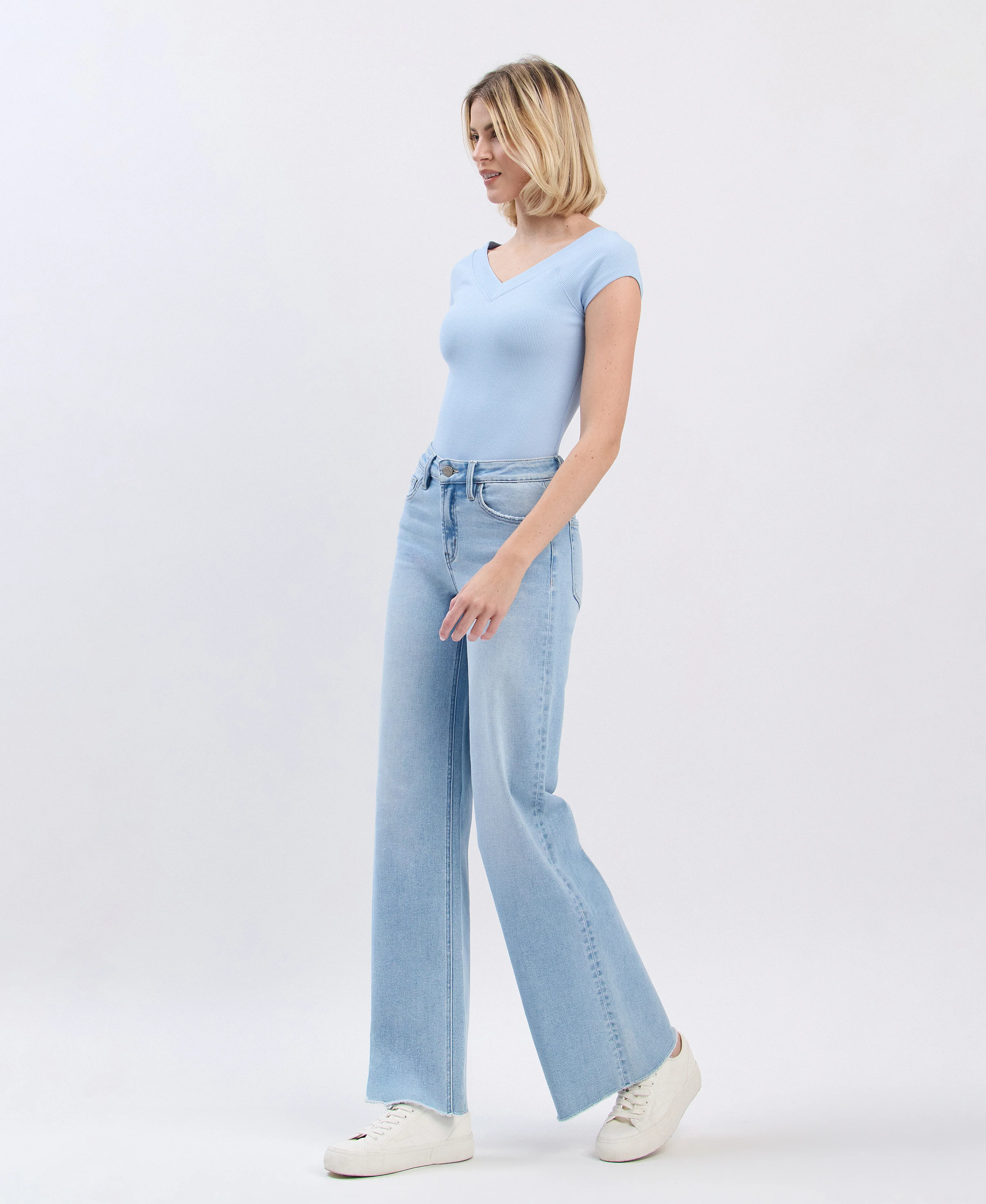 Judy - High Rise Raw Hem Wide Leg Jeans - Image 3