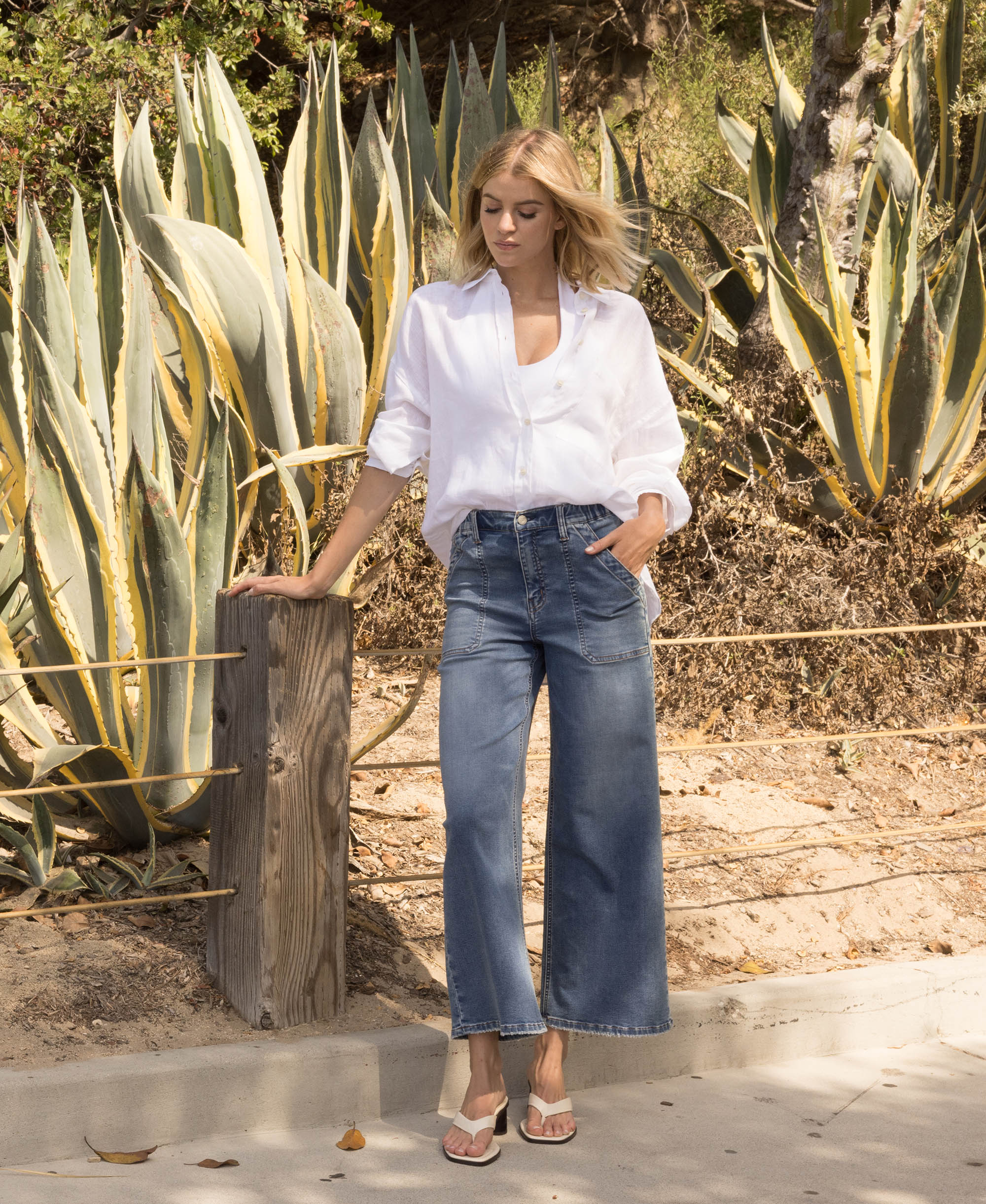 Serendipity Light - High Rise Elastic Waistband Ankle Baggy Wide Leg Jeans